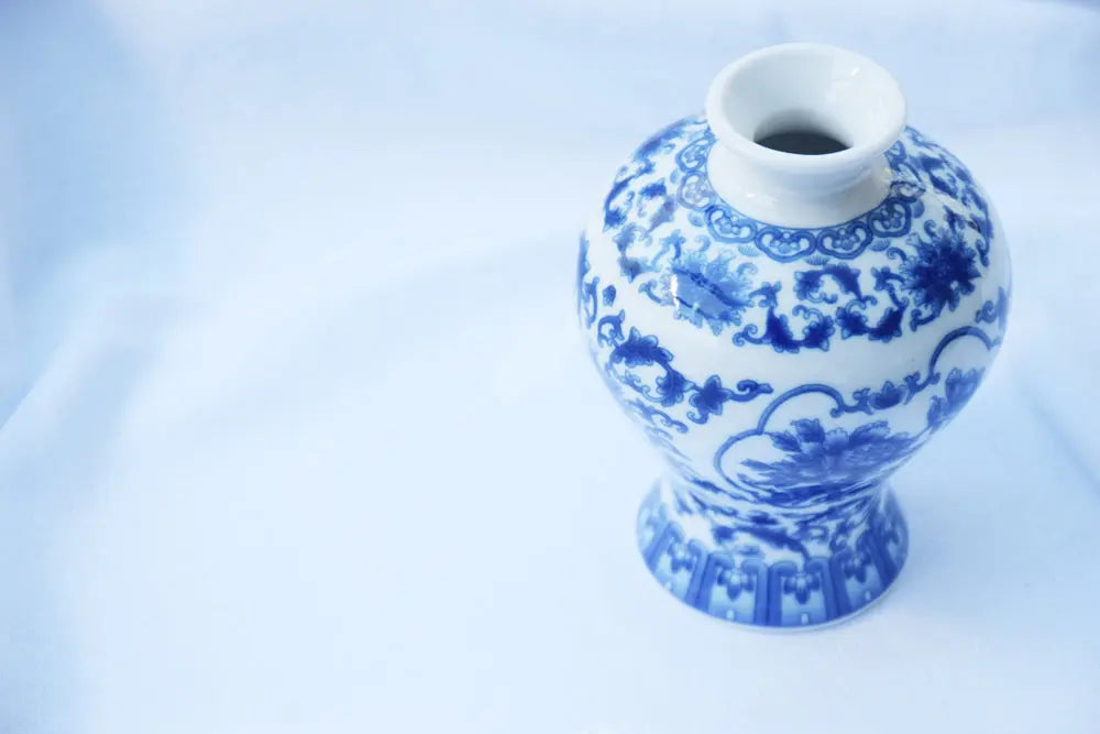 Chinoiserie Blue and White Porcelain Bud Vase Round My Store