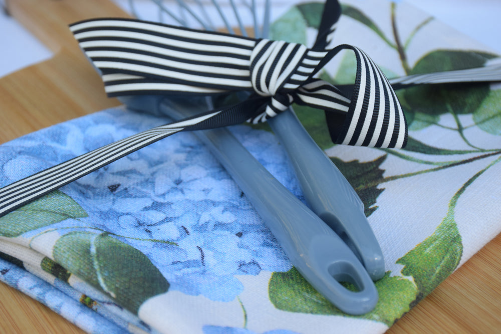 Blue Hydrangea Entertainers Gift Set My Store